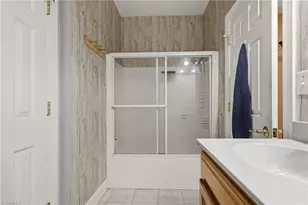 726 Cypress Hill Dr, Eden, NC 27288 - Photo 15