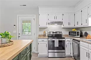 2542 Wood Valley Rd, Winston-Salem, NC 27106 - Photo 11