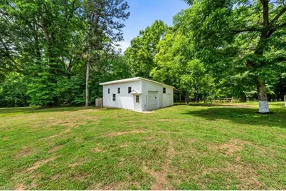 1720 Fisher Ferry Street, Thomasville, NC 27360 - Photo 25
