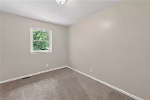 3919 Colony Square, Greensboro, NC 27407 - Photo 15