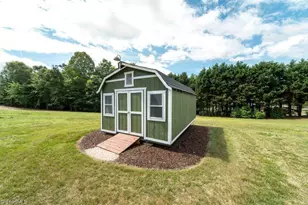 5055 Pine Hall Rd, Walkertown, NC 27051 - Photo 29