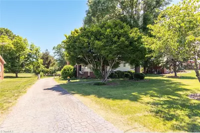 1132 Glennview Drive, Kernersville, NC 27284 - Photo 33