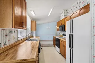 194 Pinehaven Dr, New London, NC 28127 - Photo 13