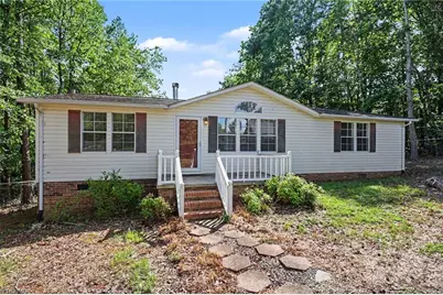 194 Pinehaven Drive, New London, NC 28127 - Photo 3