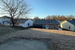 1724 Kay St, Greensboro, NC 27405 - Photo 9