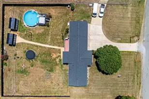 4010 Hillcrest Ct, Sophia, NC 27350 - Photo 5