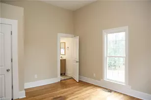 407 Cedar St, Greensboro, NC 27401 - Photo 33