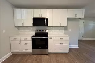 1352 Calvert Dr, Winston-Salem, NC 27107 - Photo 7