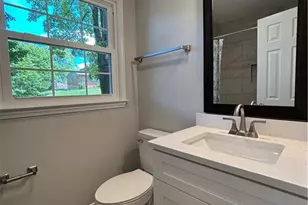1352 Calvert Dr, Winston-Salem, NC 27107 - Photo 9