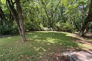 1352 Calvert Dr, Winston-Salem, NC 27107 - Photo 15