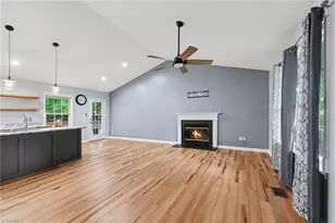 431 Lakecrest Dr, Kernersville, NC 27284 - Photo 9