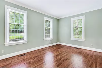 1018 Viewmont Drive, Asheboro, NC 27205 - Photo 3