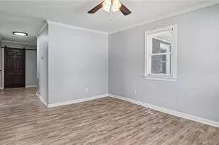 501 Apple St, Burlington, NC 27217 - Photo 9