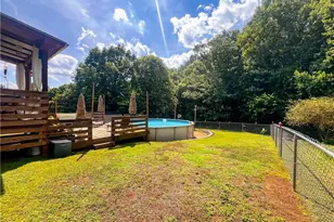 146 S Bridgewater Rd, Mount Airy, NC 27030 - Photo 29