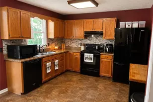 146 S Bridgewater Rd, Mount Airy, NC 27030 - Photo 11