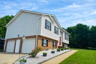 146 S Bridgewater Rd, Mount Airy, NC 27030 - Photo 3