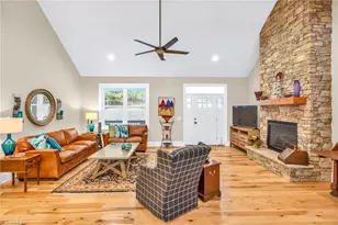 261 Vine St, Jefferson, NC 28640 - Photo 11