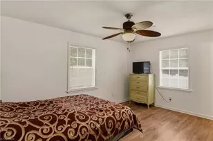 1640 Hill Ct, Winston-Salem, NC 27107 - Photo 11