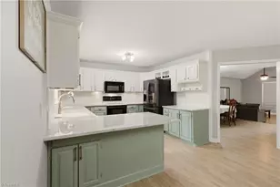 7179 Blackmoor Rd, Kernersville, NC 27284 - Photo 11
