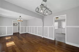 601 Shelby Dr, Greensboro, NC 27409 - Photo 9