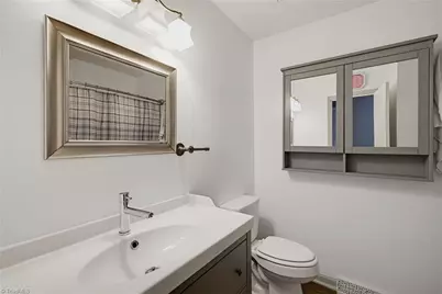 601 Shelby Drive, Greensboro, NC 27409 - Photo 23