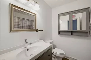 601 Shelby Dr, Greensboro, NC 27409 - Photo 23