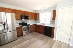 3803 Abbeywood Dr, Jamestown, NC 27282 - Photo 19