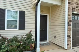 629 Cam Cir, High Point, NC 27265 - Photo 5