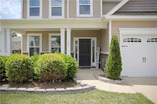 203 Boling Springs Ct, Whitsett, NC 27377 - Photo 3