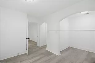 404 Hickory Chapel Rd, High Point, NC 27260 - Photo 11
