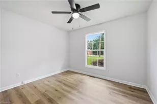 125 Bellevue Dr, High Point, NC 27265 - Photo 11