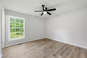 125 Bellevue Dr, High Point, NC 27265 - Photo 13