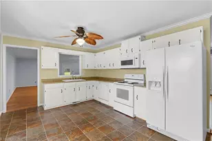 1413 Jersey Church Rd, Lexington, NC 27292 - Photo 15