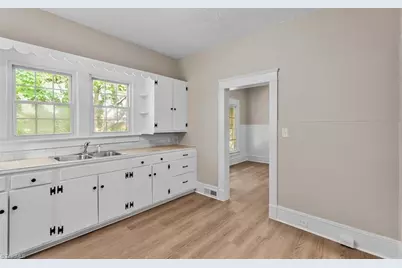 708 E Sprague Street, Winston-Salem, NC 27107 - Photo 11