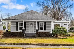 607 Thomas St, Reidsville, NC 27320 - Photo 1
