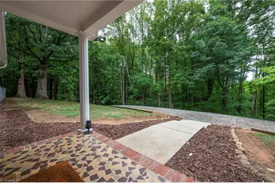 6404 Walnut Cove Road, Walkertown, NC 27051 - Photo 5