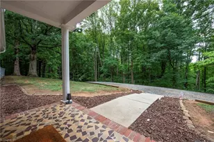 6404 Walnut Cove Rd, Walkertown, NC 27051 - Photo 5