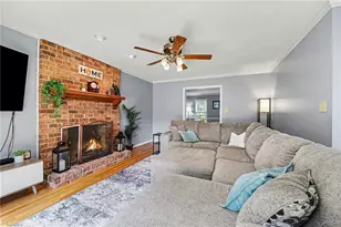 4504 Carriagebrook Ct, Clemmons, NC 27012 - Photo 9