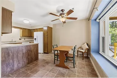 4214 Crabapple Lane, Greensboro, NC 27405 - Photo 9