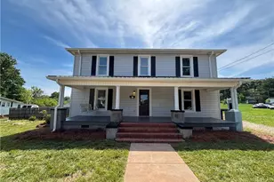 211 Bridge St, Eden, NC 27288 - Photo 1