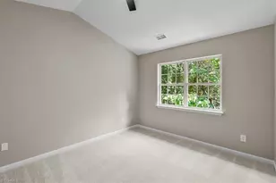 3738 Winborne Ln, Greensboro, NC 27410 - Photo 19