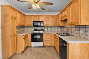 2706 Richard St, Greensboro, NC 27405 - Photo 9