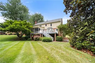 1015 Greenhurst Rd, Winston-Salem, NC 27104 - Photo 47