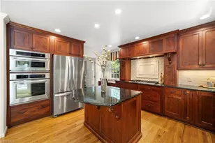 1015 Greenhurst Rd, Winston-Salem, NC 27104 - Photo 11