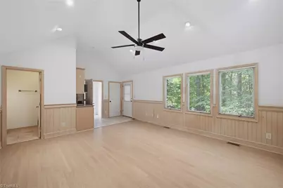 7404 Phelps Court, Greensboro, NC 27409 - Photo 31