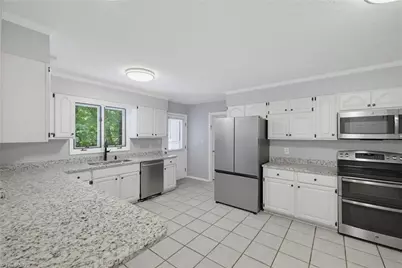 7404 Phelps Court, Greensboro, NC 27409 - Photo 13