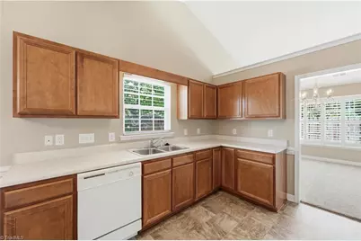 2035 Sweetbay Circle, Burlington, NC 27215 - Photo 13