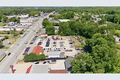 5216 Market Street, Greensboro, NC 27409 - Photo 5