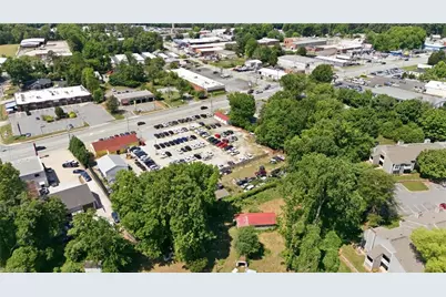 5216 Market Street, Greensboro, NC 27409 - Photo 7