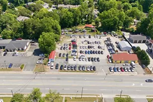 5216 Market St, Greensboro, NC 27409 - Photo 13